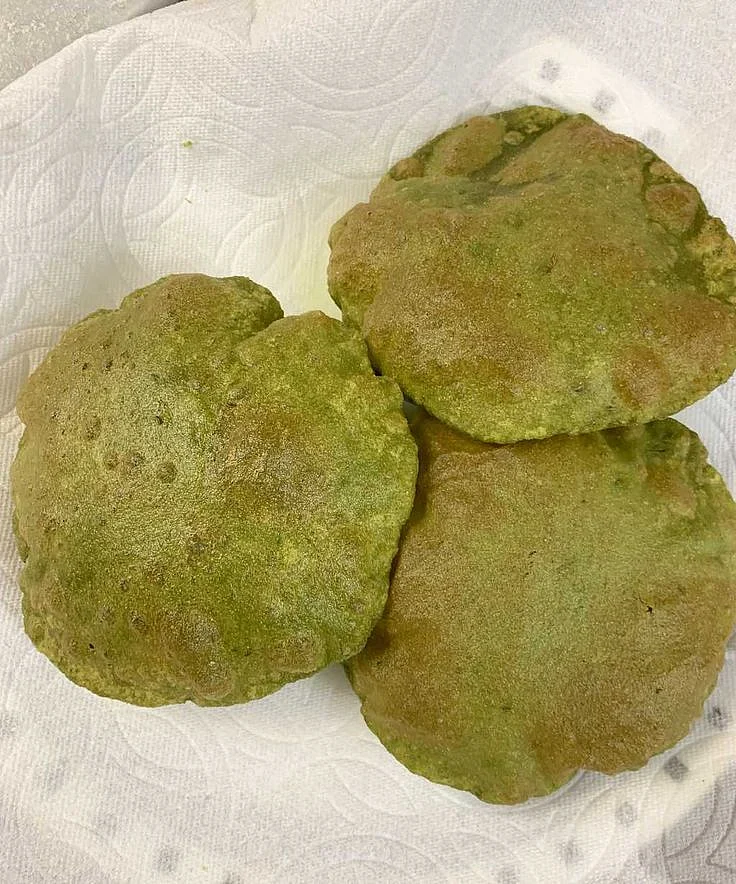 Palak Poori 8