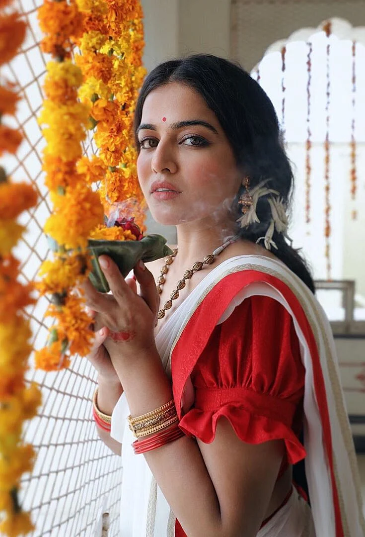 Wamiqa gabbi Durga Puja