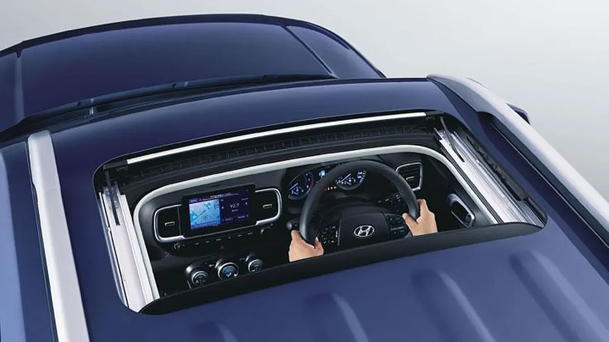 HYUNDAI VENUE