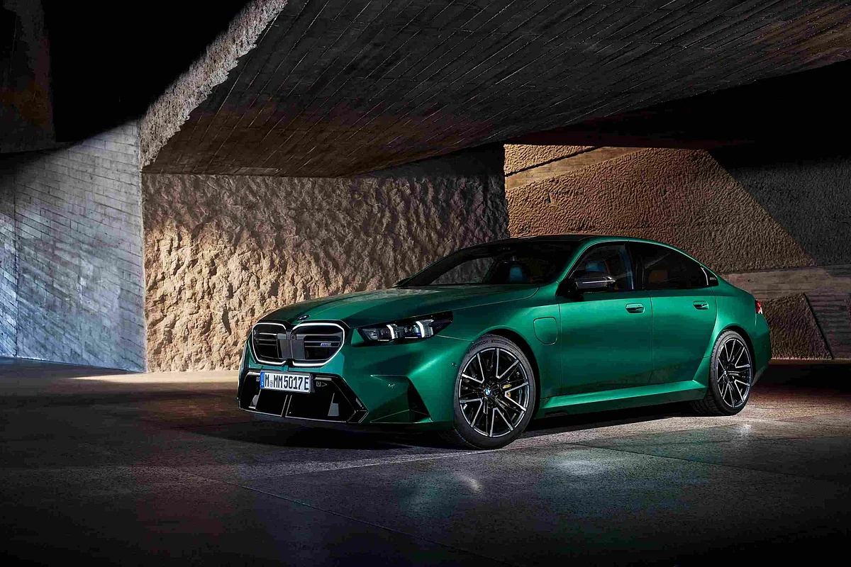 2025 BMW M5 scaled