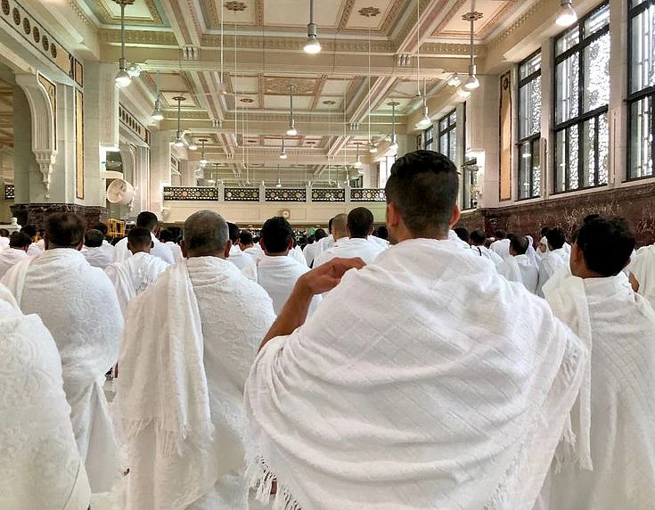 Can you wear Ihram on plane for Hajj