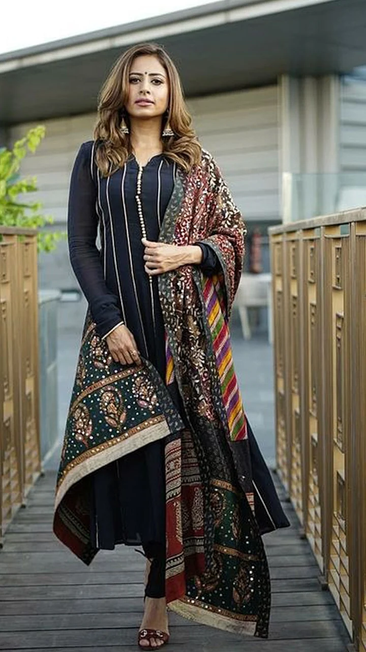 Sargun Mehta Suit 10