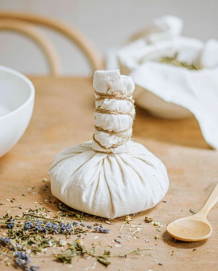 Kruidenstempels voor massages Dille Kamille