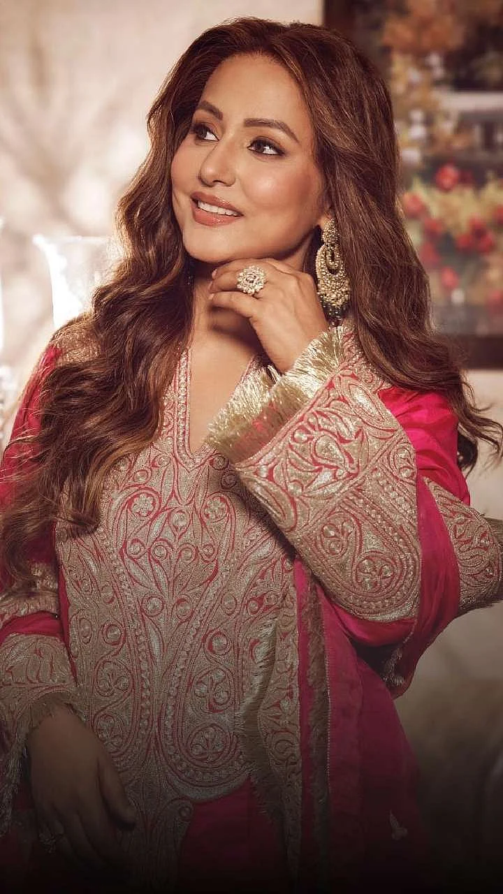 Hina Khan Earrings 3