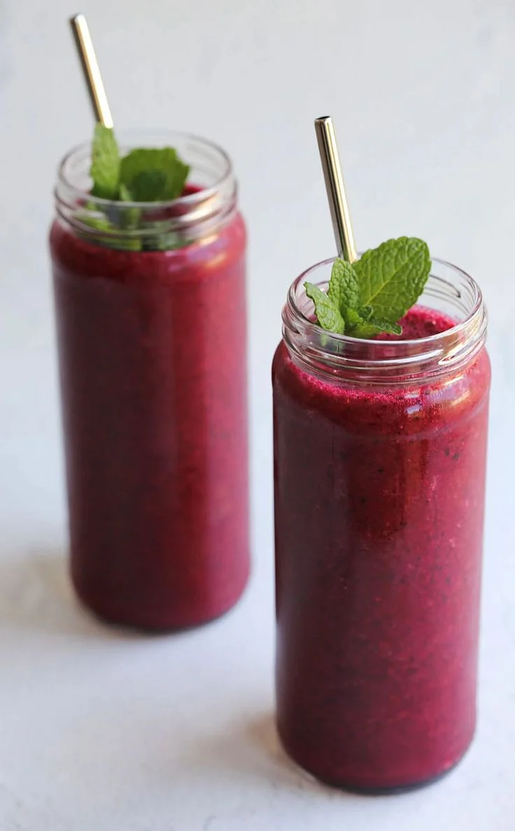 BRIGHT BERRY BEETROOT SMOOTHIE 💜