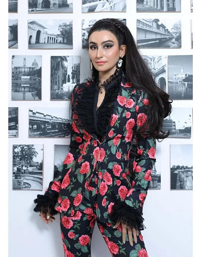 Shalini Passi 4