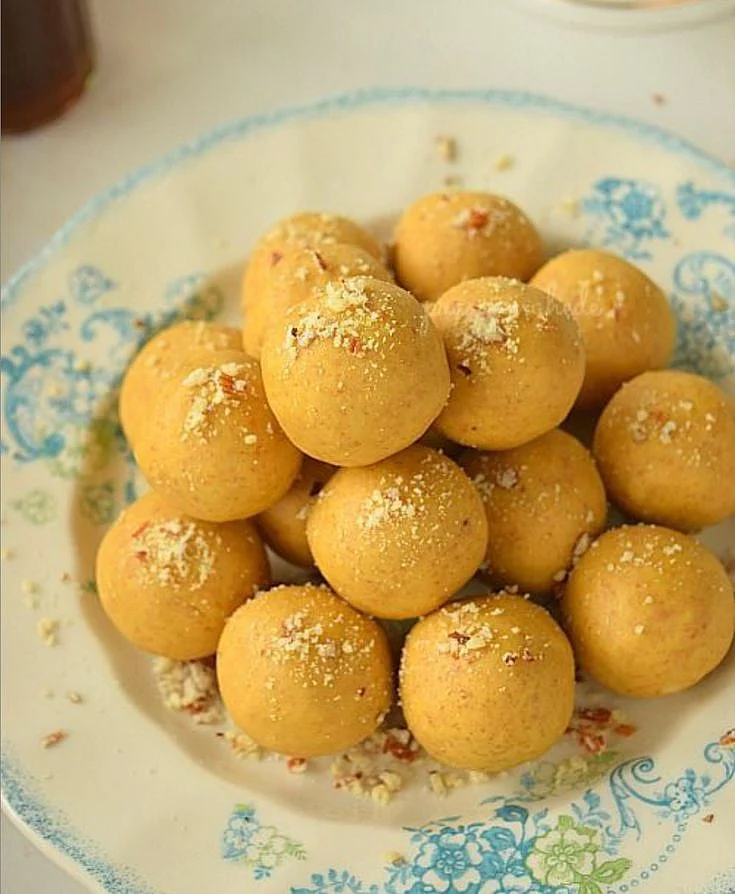 besan laddu
