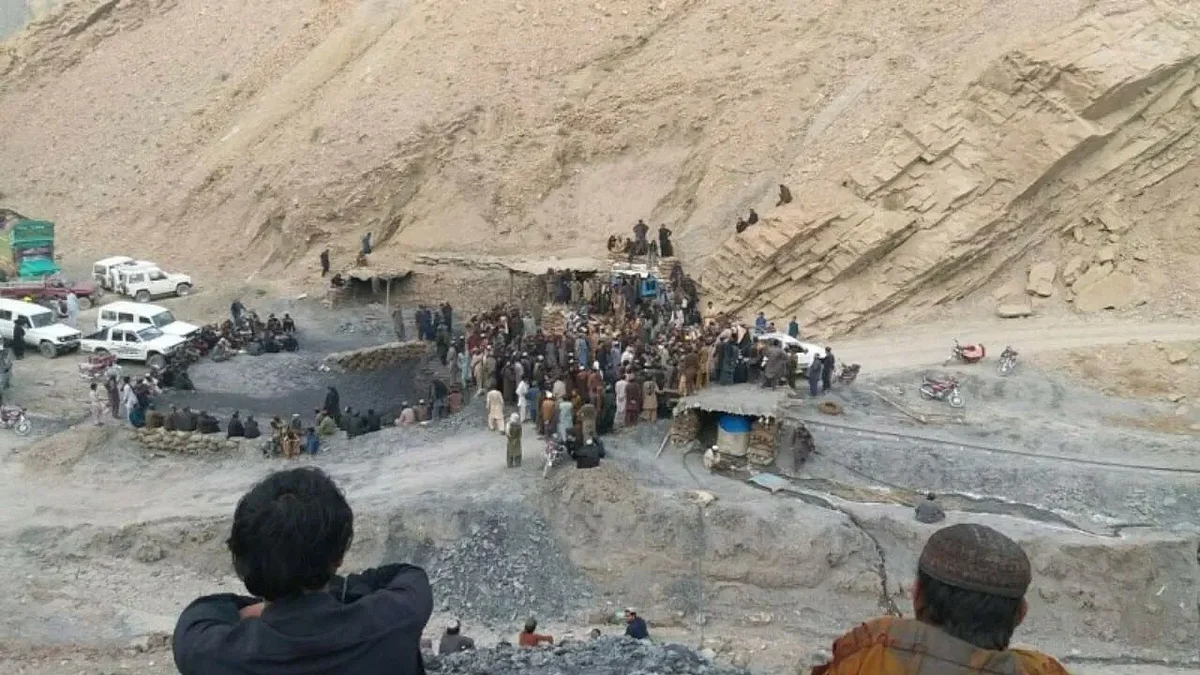 Major accident in Pakistan Coal mine collapses due to gas explosion 4 dead 8 miners trappedVjpg 1280x720 4g