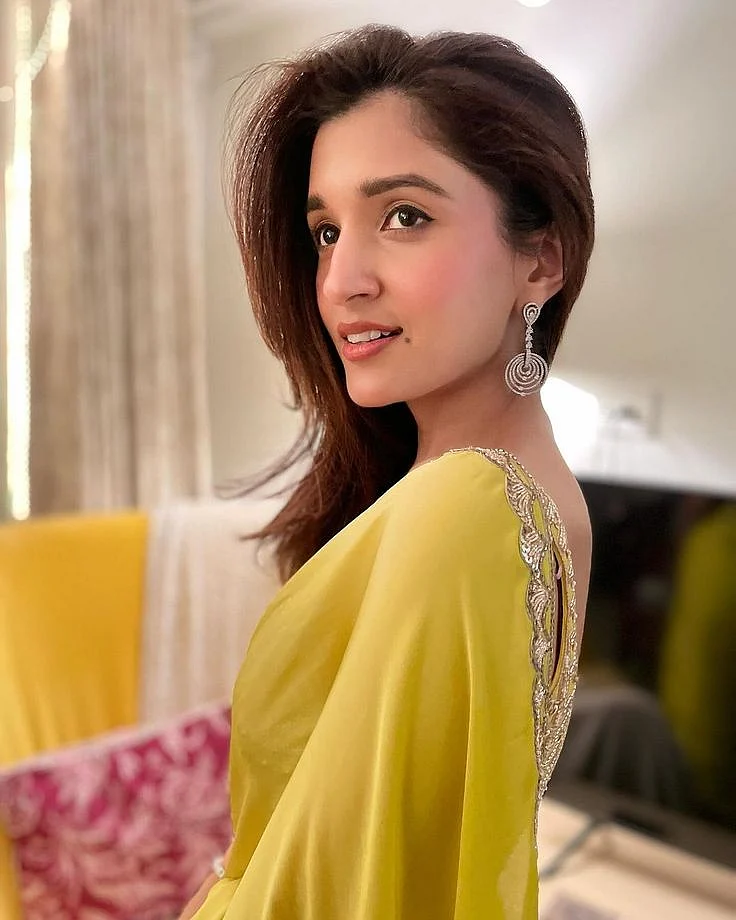Nidhi Shah Earrings 8