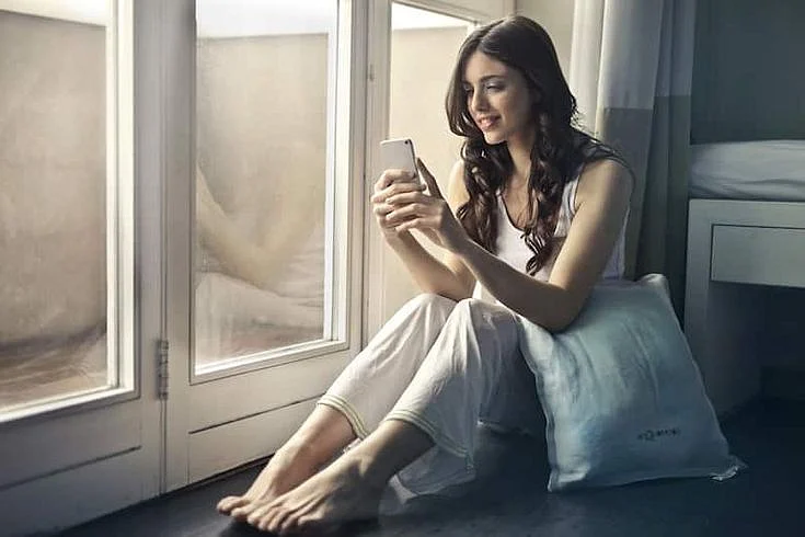 online date on video call