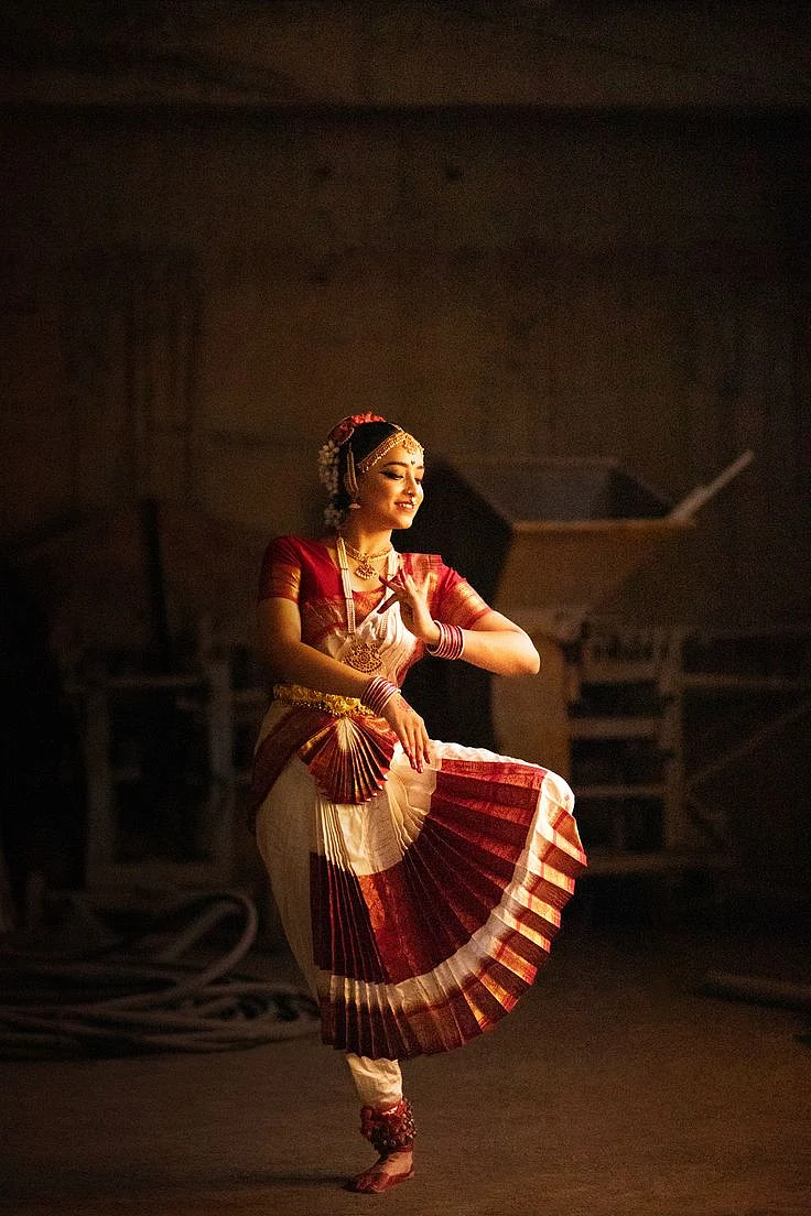 BHARATNATYAM Kshitij Ghadi