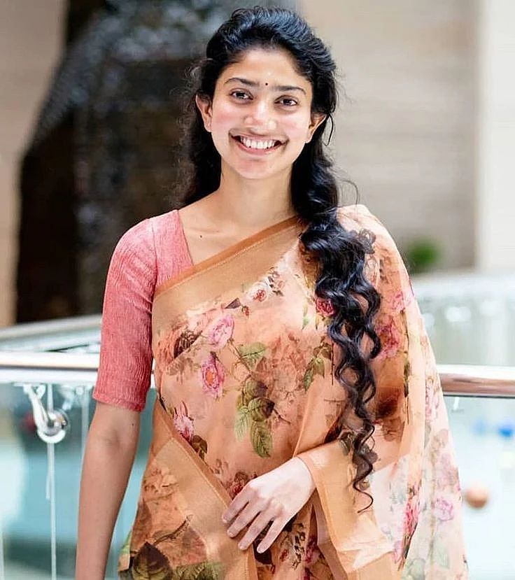 Sai Pallavi Sarees 8