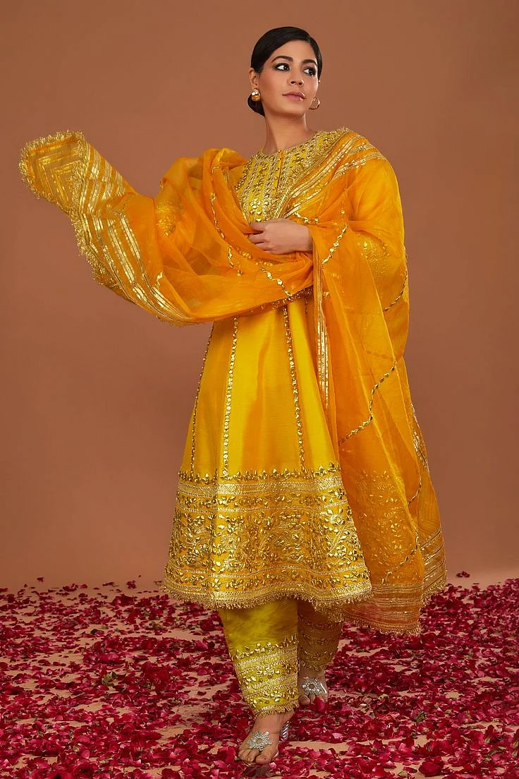 yellow salwar suit women 1