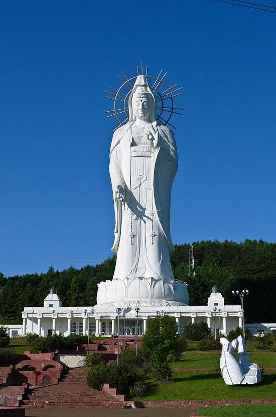 Dai Kannon en Hokkaidō