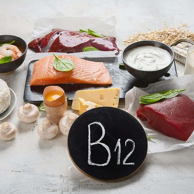 Síntomas y señales de deficiencia de vitamina B12 en personas mayores