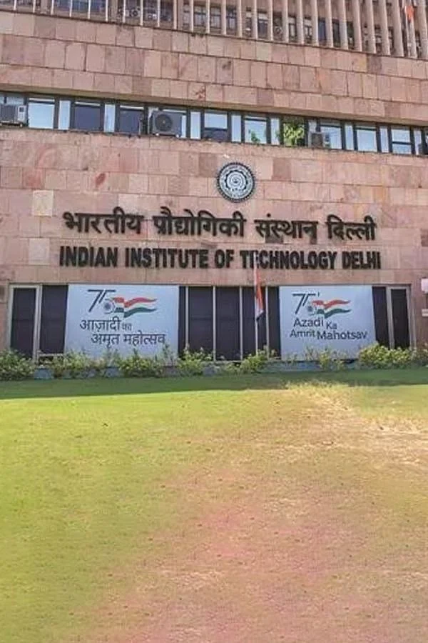 10 12 LPA Is Average Salary Package In IITs Bureaucrat Busts Crore Salary Myth