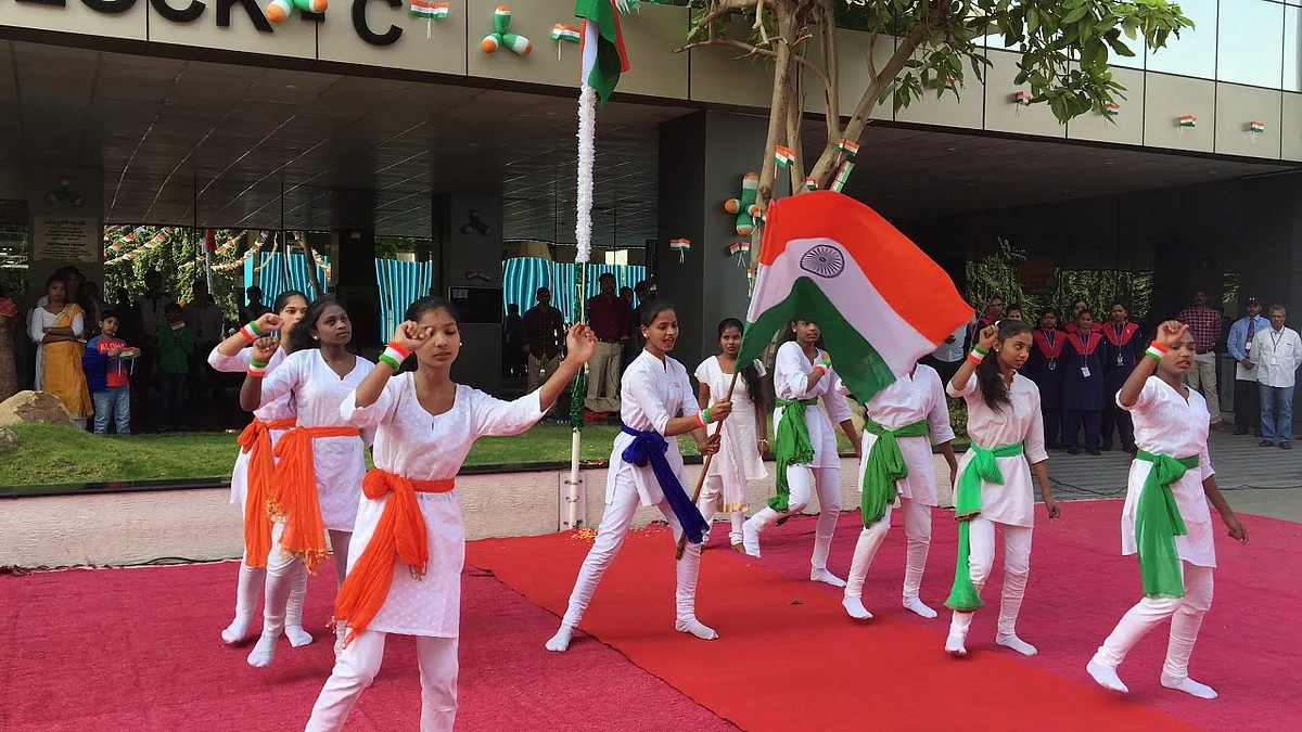 school dance performance 2
