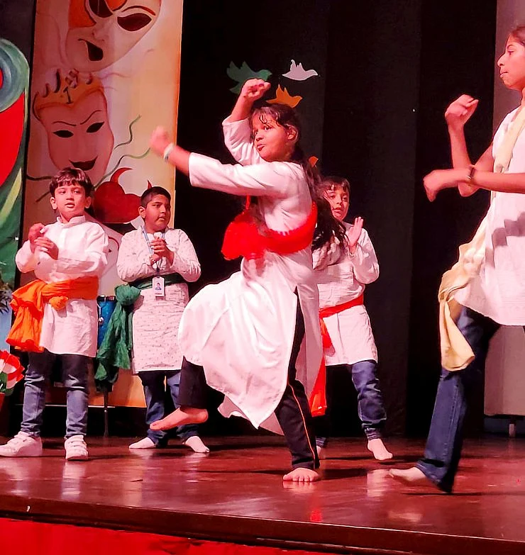 school dance performance 6
