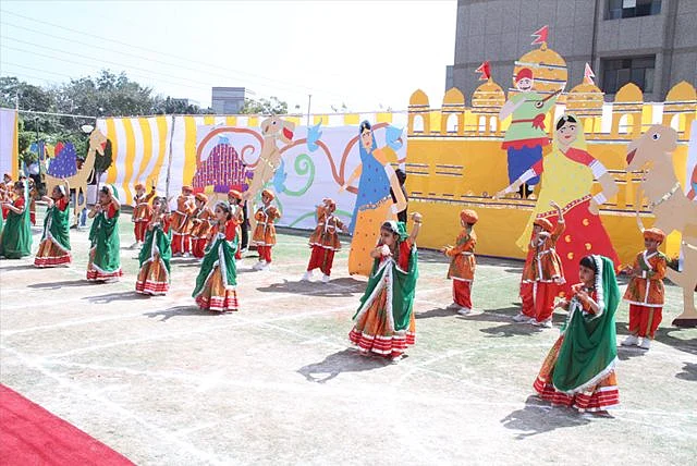 school dance performance et3