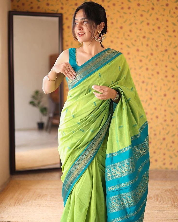 Best seller Aakriti ✨semi silk cotton Kalyani…