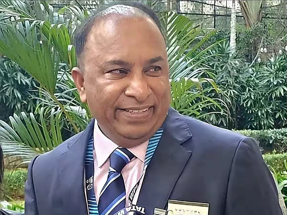 206382 devajit saikia