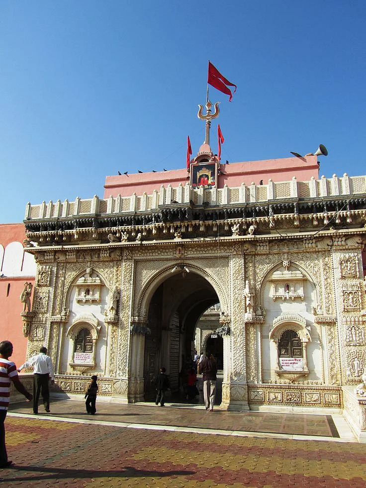 Bhagwati Maa Shri Karni Rat Temple Deshnok Bikaner…