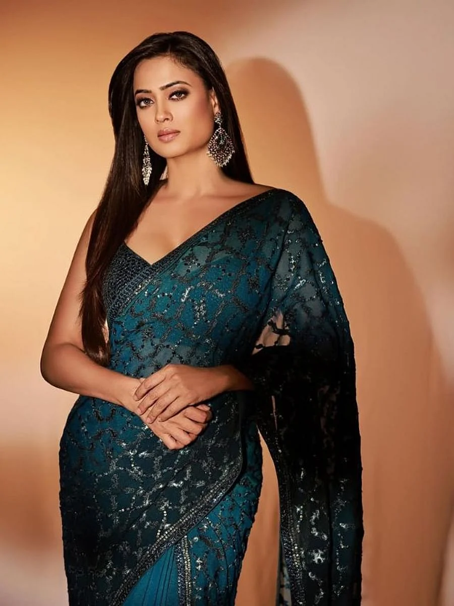 Shweta Tiwari Saree Looks 3