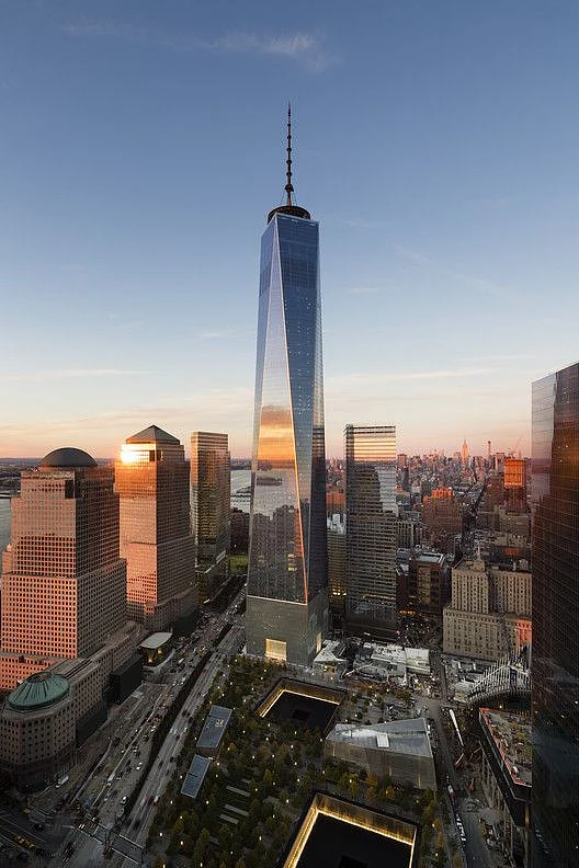 Gallery of Images of SOMs Completed One World Trade Center in New York 2