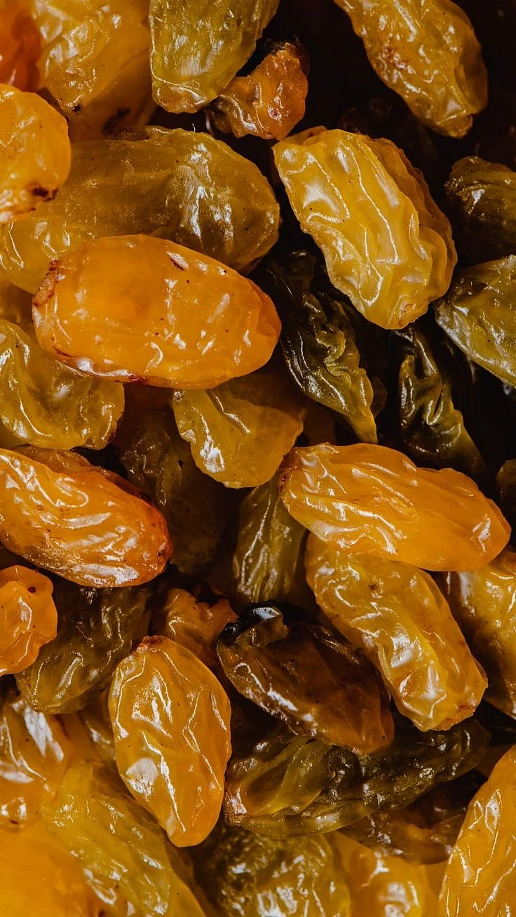 9 benefits of soaked raisins Natural remedy for digestion energy