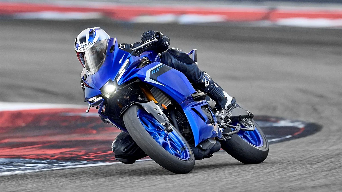 b fW3011945 neue yamaha r3 2025 638641444529099758