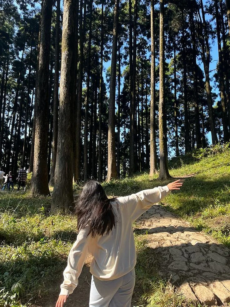 Hill station holiday photo solo trip mountain…