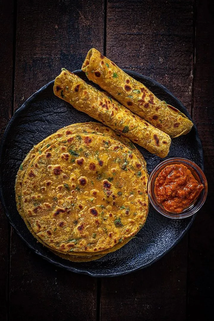 Gujarati Methi Thepla Recipe Methi Na Thepla Recipe Video Masalakorb 1