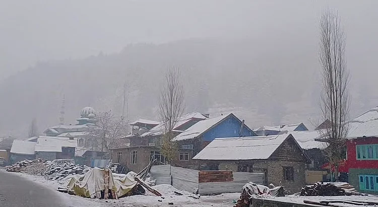 snowfall in kashmir1699596381