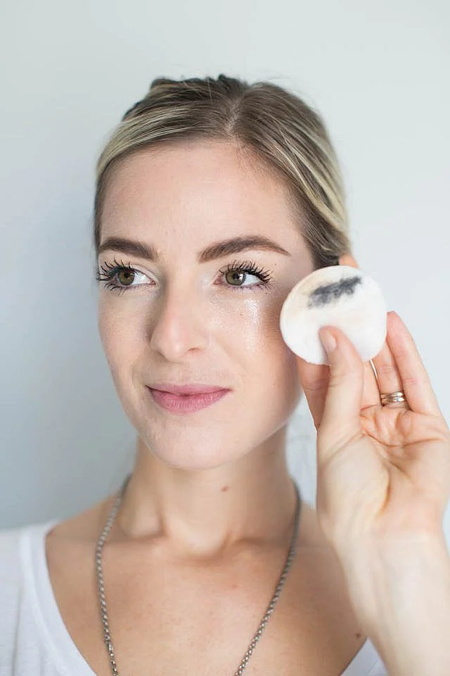 DIY All Natural Makeup Remover Wipes 1