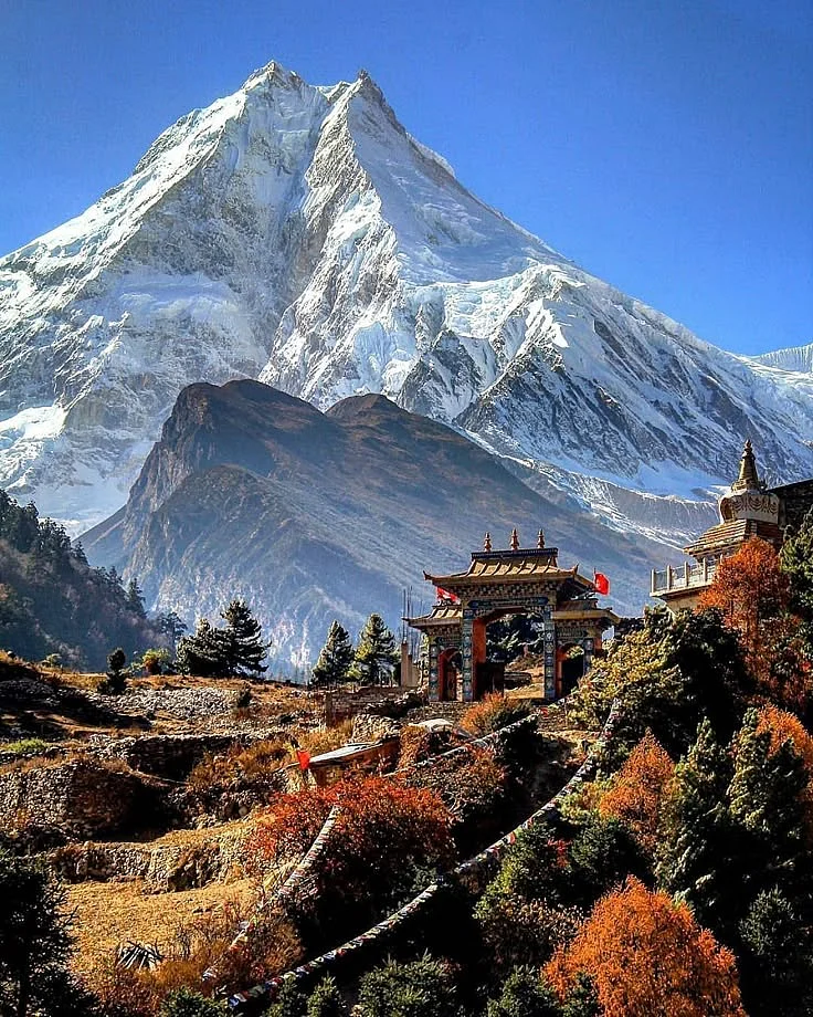 Mountain Manaslu Nepal
