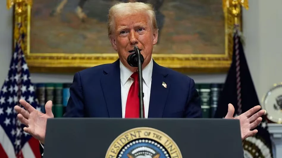 6792e5b8b30fb donald trump 24582766