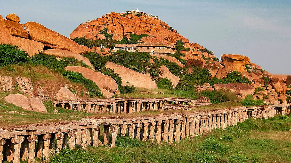 hampi bazaar hampi karnataka 3 attr hero