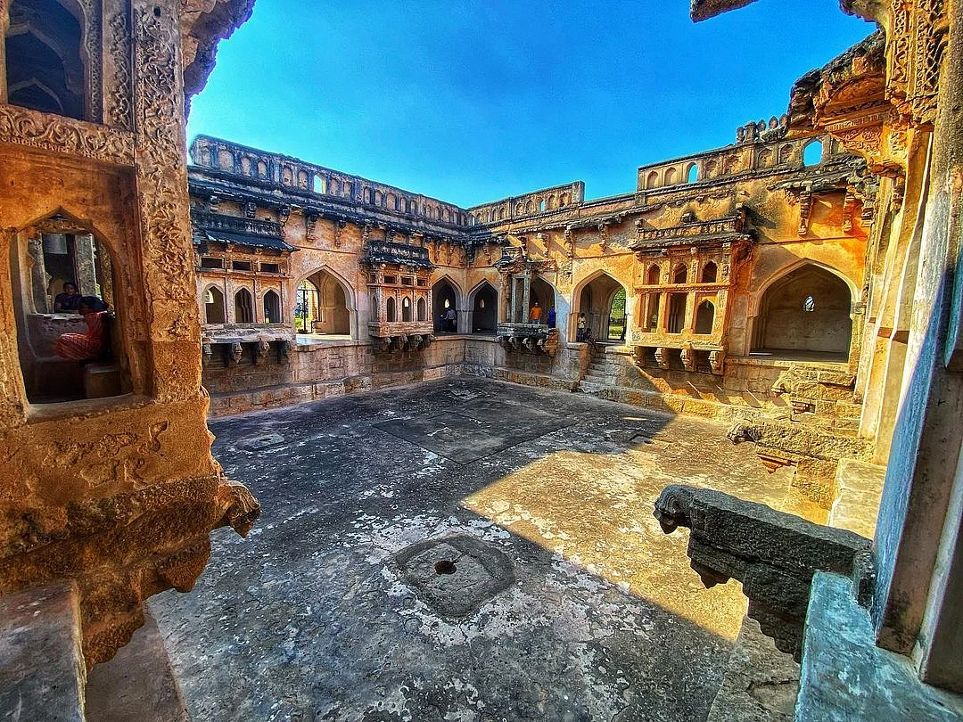 Queens Bath Hampi