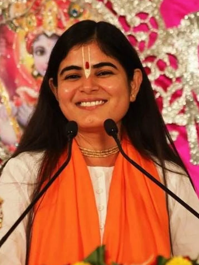 3277071 devi chitralekha ke vicahar 8