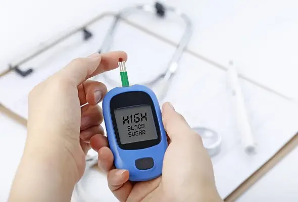 what are symptoms uncontrolled diabetes