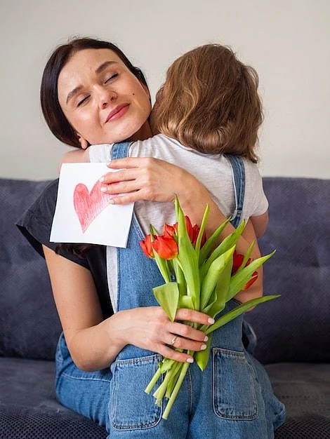 hug 3