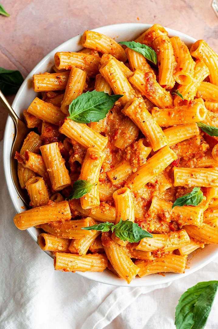 Pesto Rosso Pasta