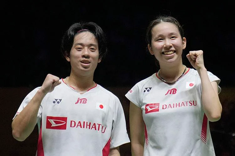 Hiroki Midorikawa left and Natsu Saito