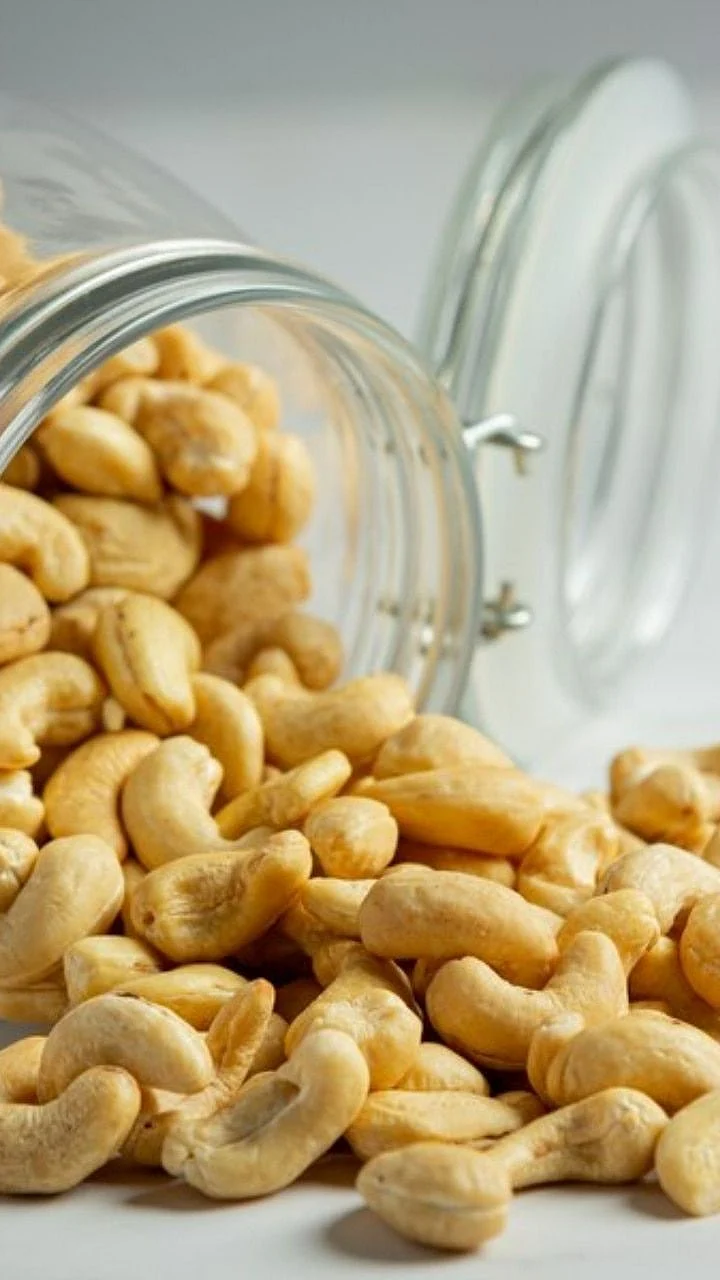 Cashew Nuts 7
