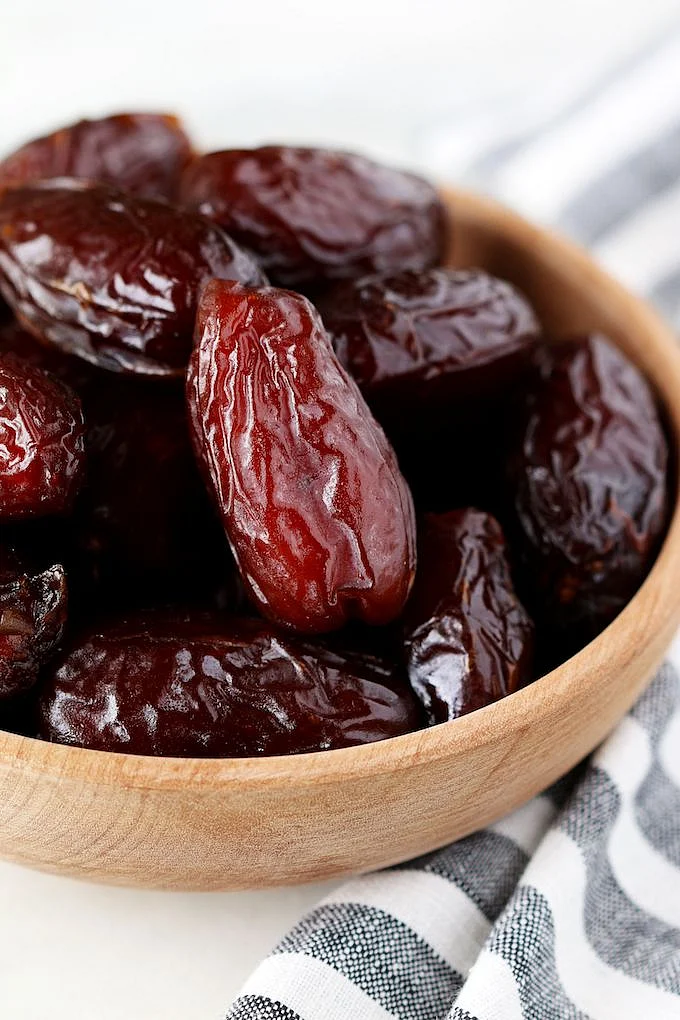 dates 1