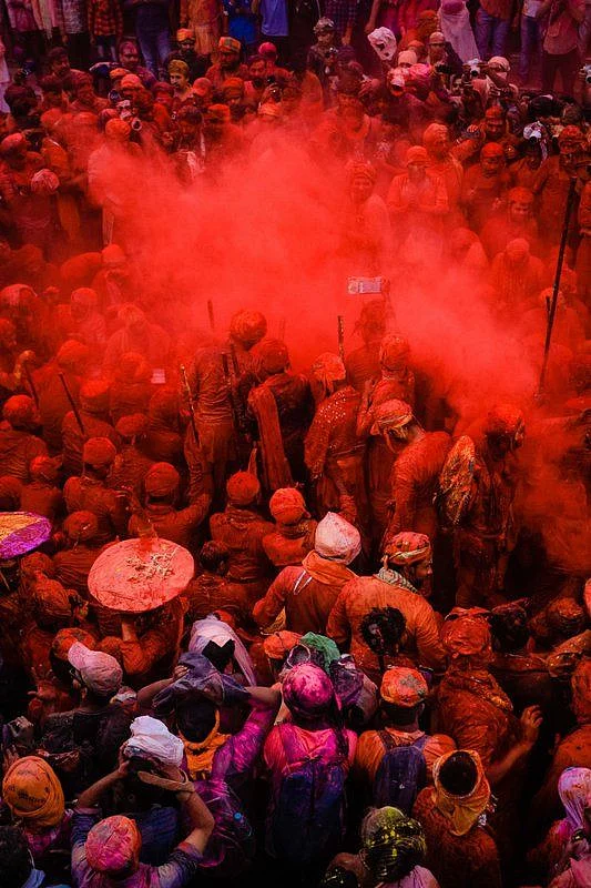 Holi 9