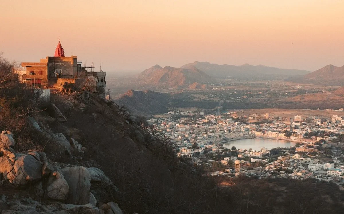 SAVITRI TEMPLE PUSHKAR 0178 e1626232280876