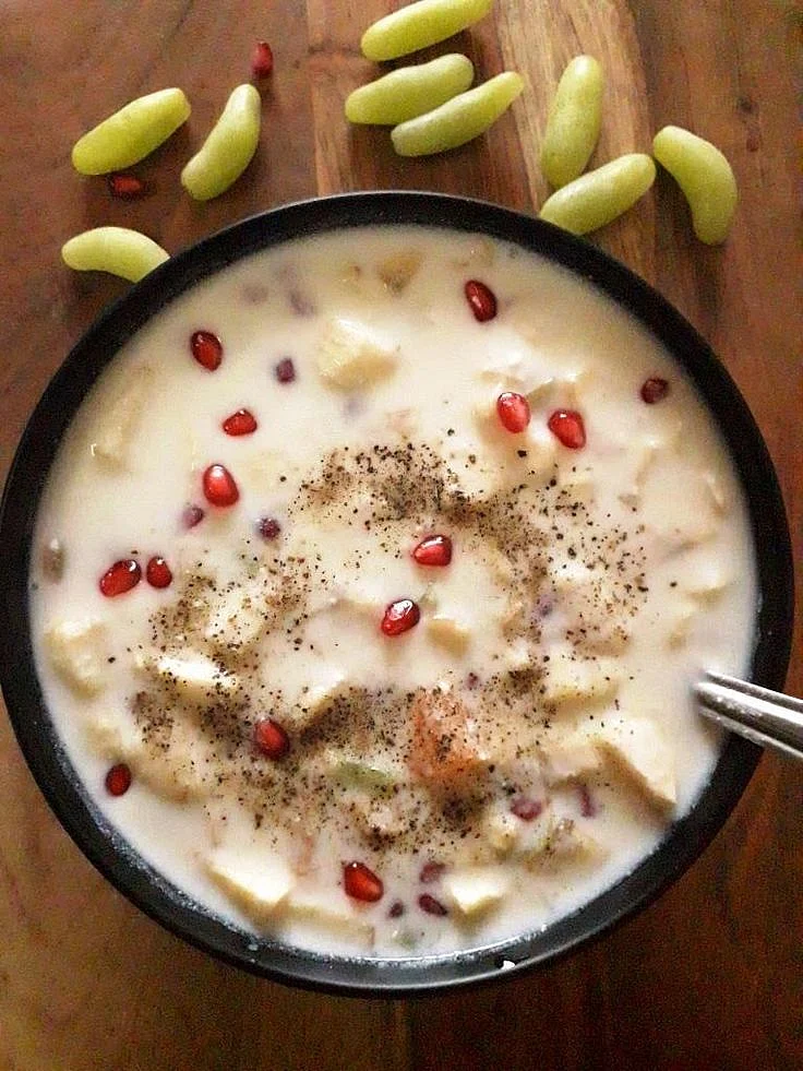 Curd Banana Apple and Pomegranate Salad