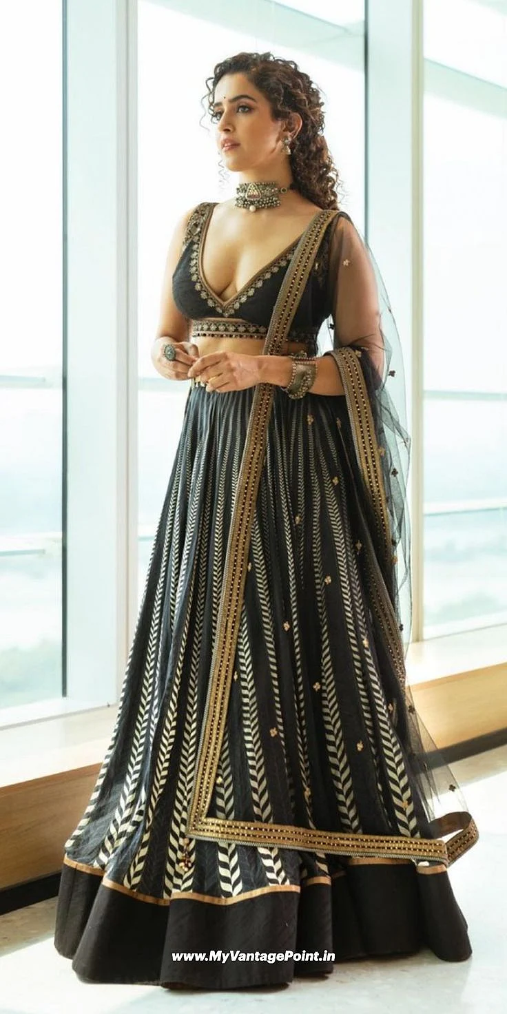 Sanya Malhotra Dress up for Diwali Celebration DiwaliKiRoshni