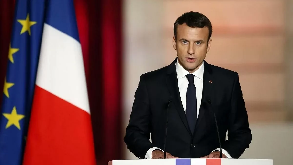 emmanuel macron biography